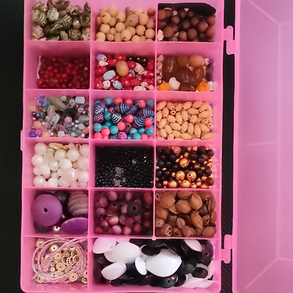 Pink Multi-Compartment Storage Box - Picture 1 of 1